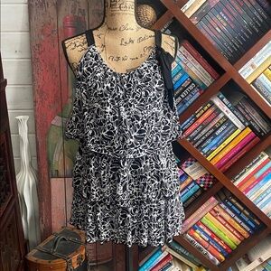 Style & Co. Black & White Flowy Women's Top